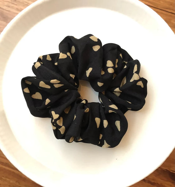 Black & Tan Heart Scrunchie